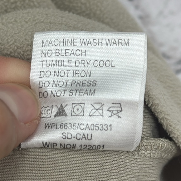 WOOLRICH Fleece Quarter Zip + Chest Zip Pullover Sweater MEDIUM British Tan VGC! - Picture 7 of 7